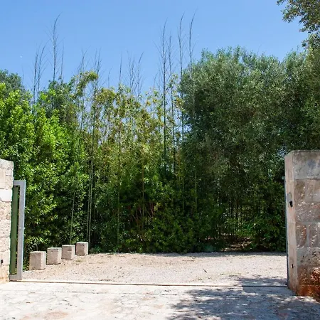 Trulli Boccadoro 4* אוסטוני